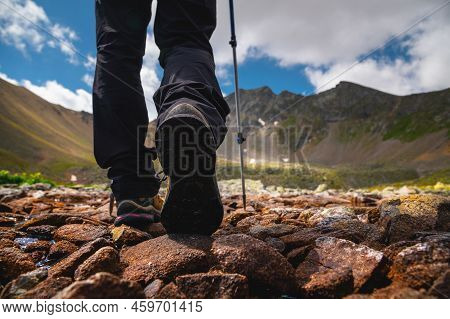 You are currently viewing Best Handheld GPS for Hiking